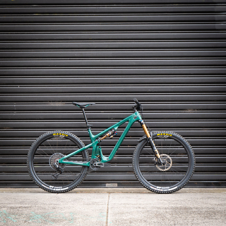 Yeti SB140 29" T-Series | SRAM X01  AXS T-TYPE | DT XMC Carbon | LGE | EMERALD | '25