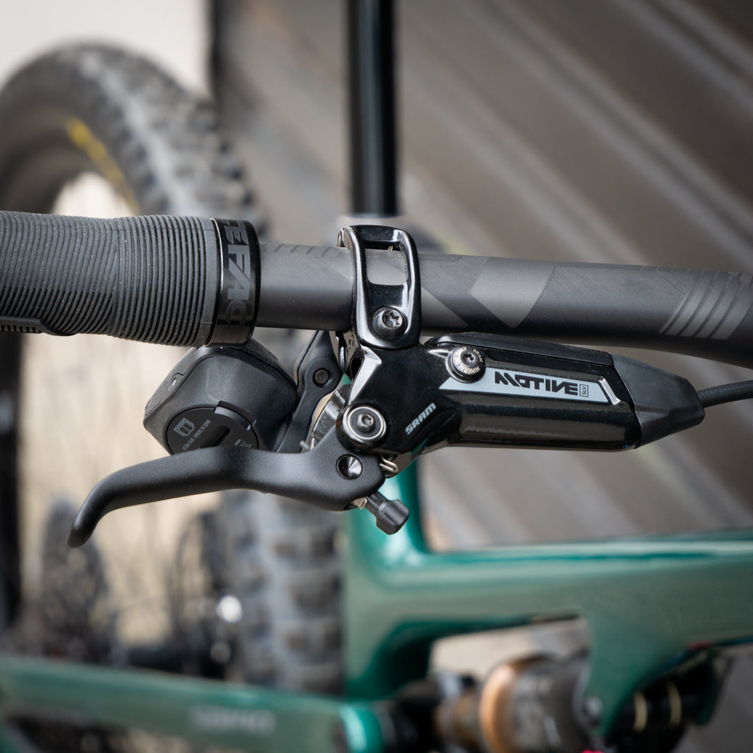Yeti SB140 29" T-Series | SRAM X01  AXS T-TYPE | DT XMC Carbon | LGE | EMERALD | '25