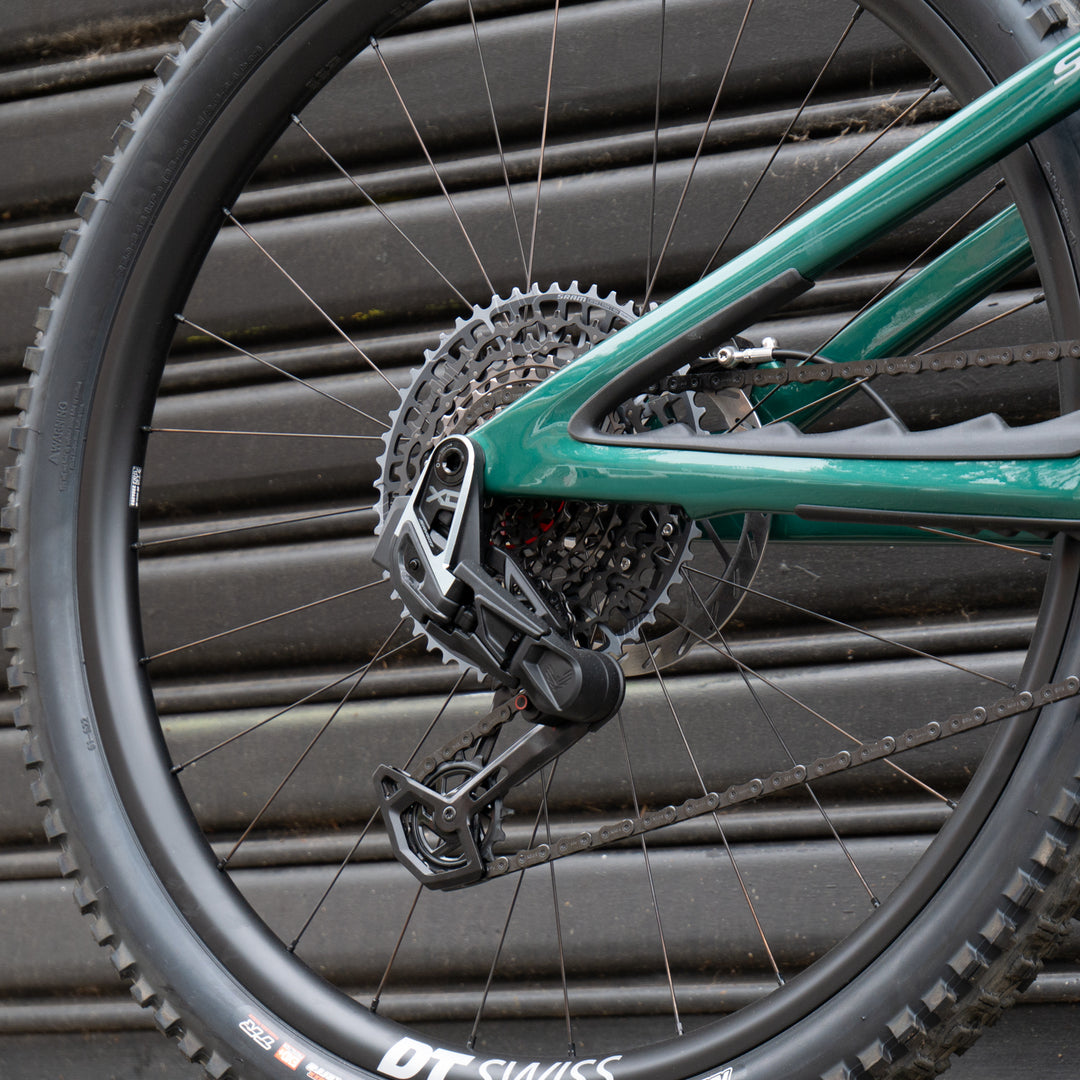 Yeti SB140 29" T-Series | SRAM X01  AXS T-TYPE | DT XMC Carbon | LGE | EMERALD | '25