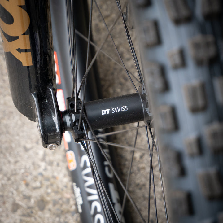 Yeti SB140 29" T-Series | SRAM X01  AXS T-TYPE | DT XMC Carbon | LGE | EMERALD | '25