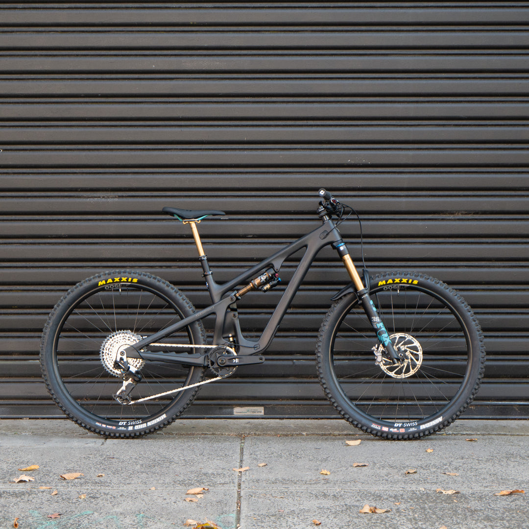 Bike Yeti SB140 29" T-Series | SRAM 90 | MED | RAW | '25