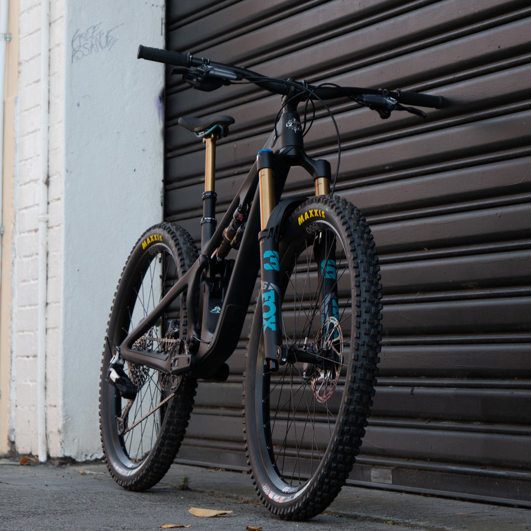 Bike Yeti SB140 29" T-Series | SRAM 90 | MED | RAW | '25