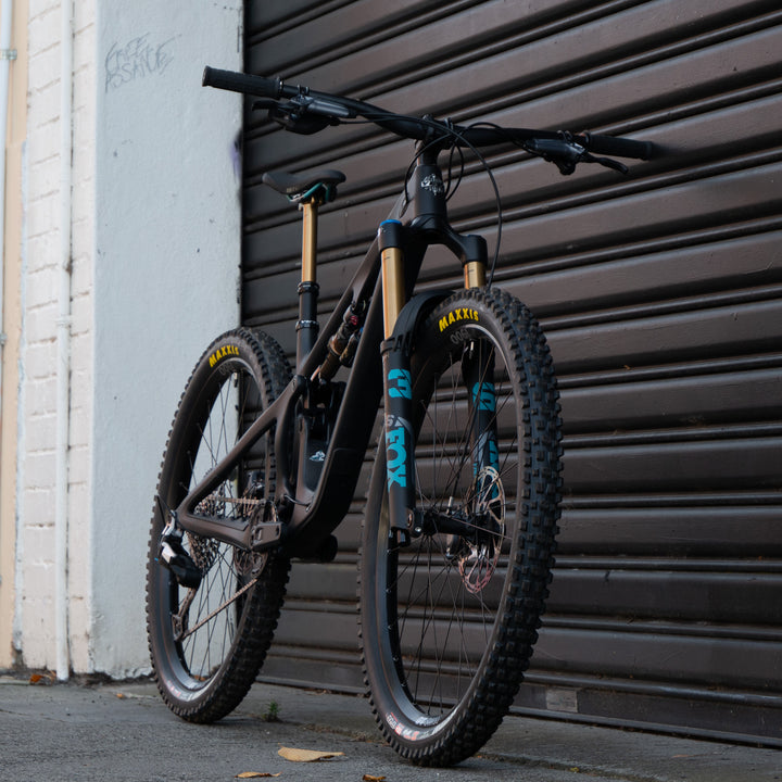 Bike Yeti SB140 29" T-Series | SRAM 90 | MED | RAW | '25