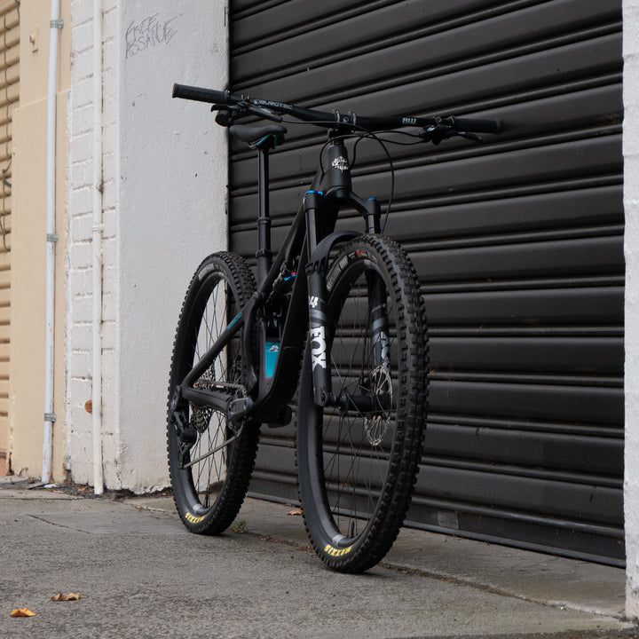 Bike Yeti SB120 C series | C3 GX AXS | MED RAW 2023