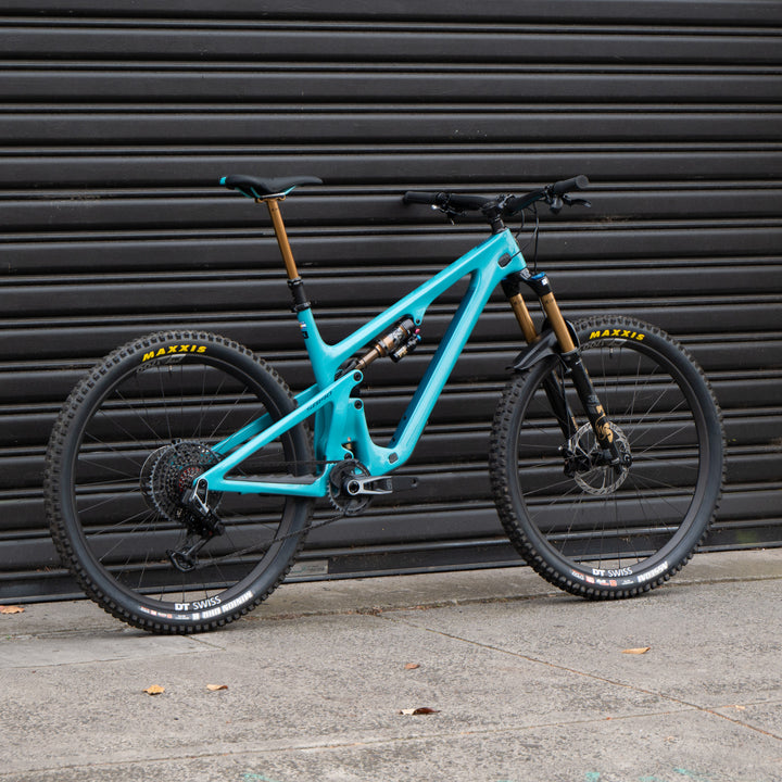 Bike Yeti SB140 29" T-Series | SRAM X01 AXS T-TYPE | XLGE | TURQUOISE | '25