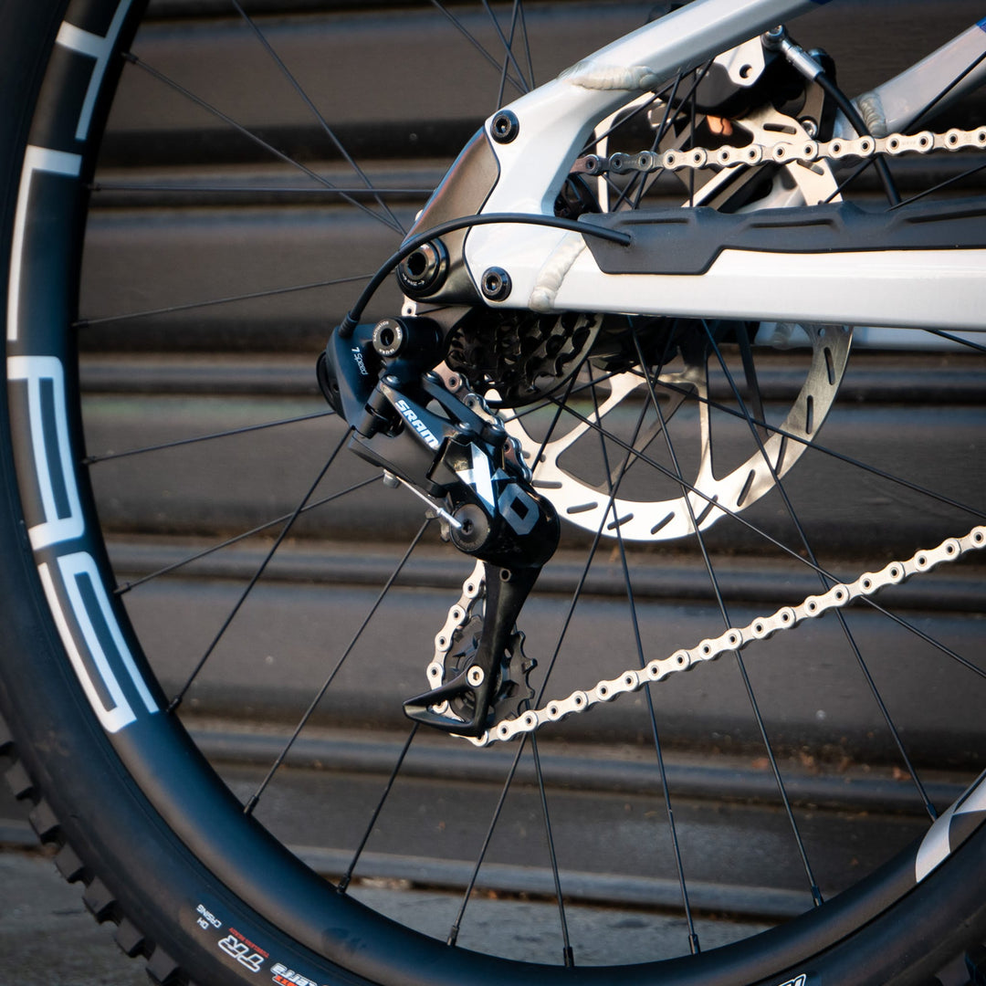 Bike MONDRAKER SUMMUM RR | FOX FACTORY 40 2027 | RACEFACE ATLAS | SRAM X0 DH MAVEN | CARRERA BLUE MX LGE | CUSTOM BUILD ’27