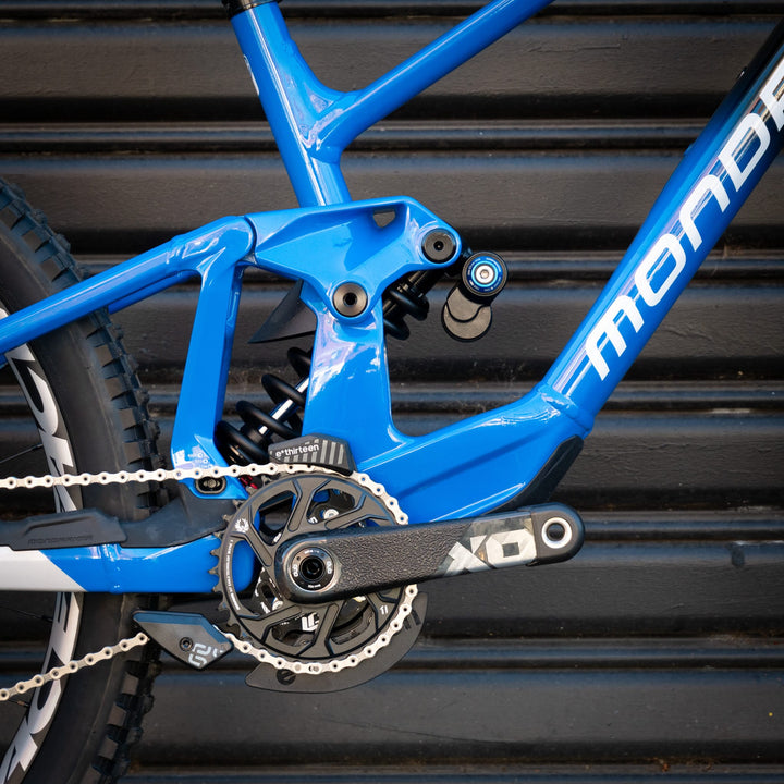 Bike MONDRAKER SUMMUM RR | FOX FACTORY 40 2027 | RACEFACE ATLAS | SRAM X0 DH MAVEN | CARRERA BLUE MX LGE | CUSTOM BUILD ’27