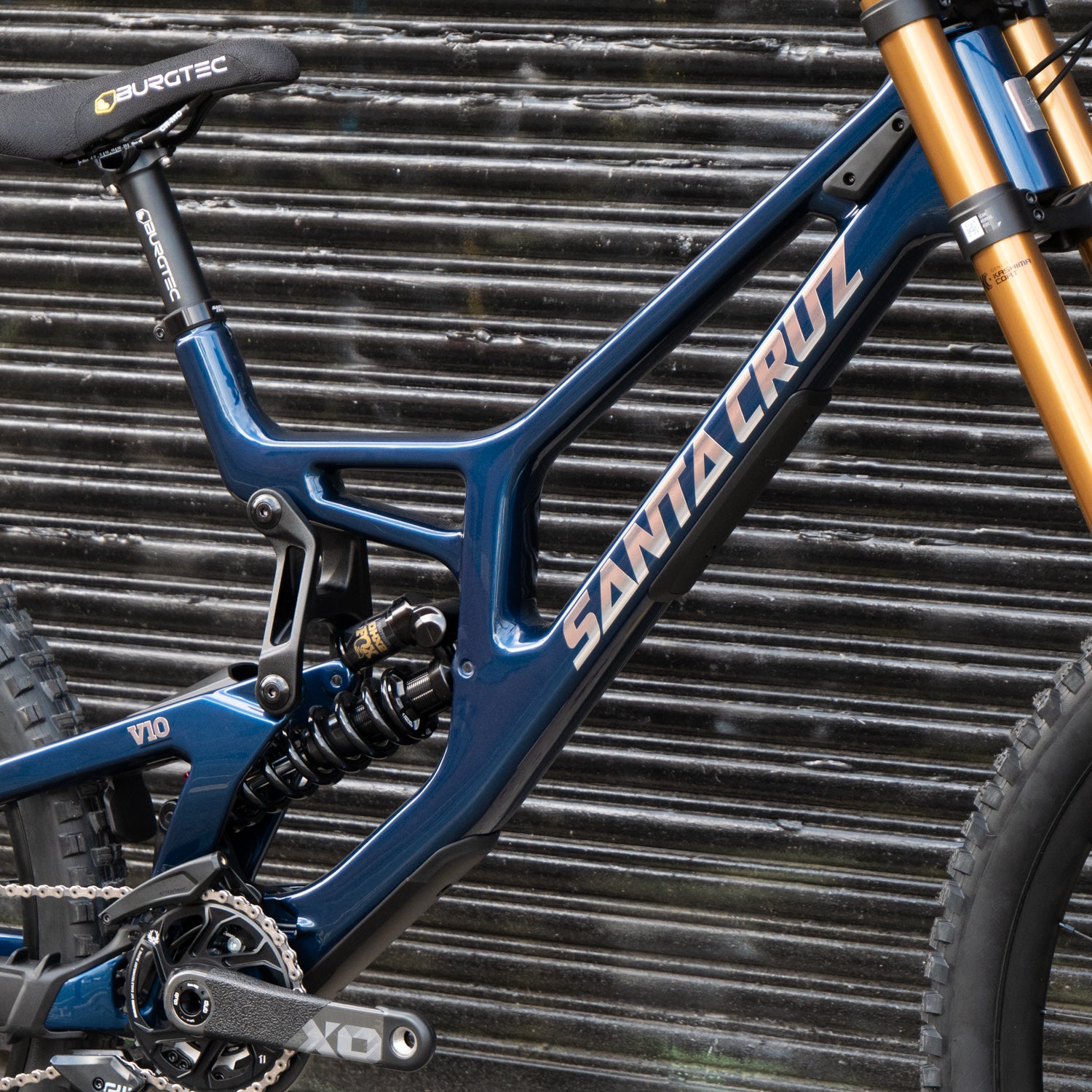 Bike Santa Cruz V10.8 CC | FOX 40 GL BLK | X01 DH | RSV AL | GLOSS