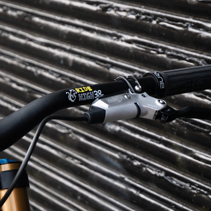 Bike Santa Cruz V10.8 CC  |  FOX 40 GL BLK  |  X01 DH  |  RSV AL  |  GLOSS LIQUID BLUE LGE MX 2027  |  CUSTOM BUILD