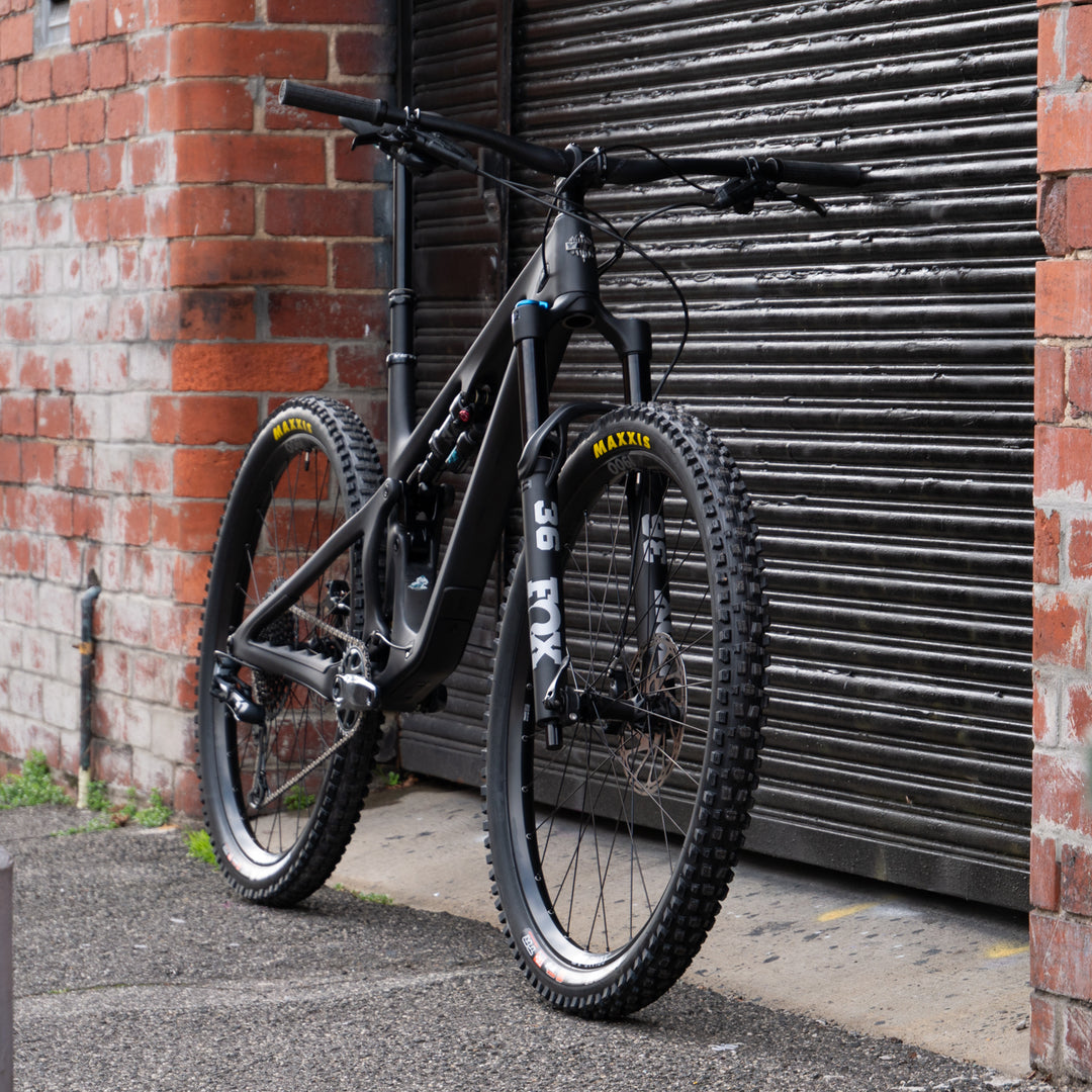 Bike Yeti SB140 C-Series | SRAM X01/GX | XL | RAW '23