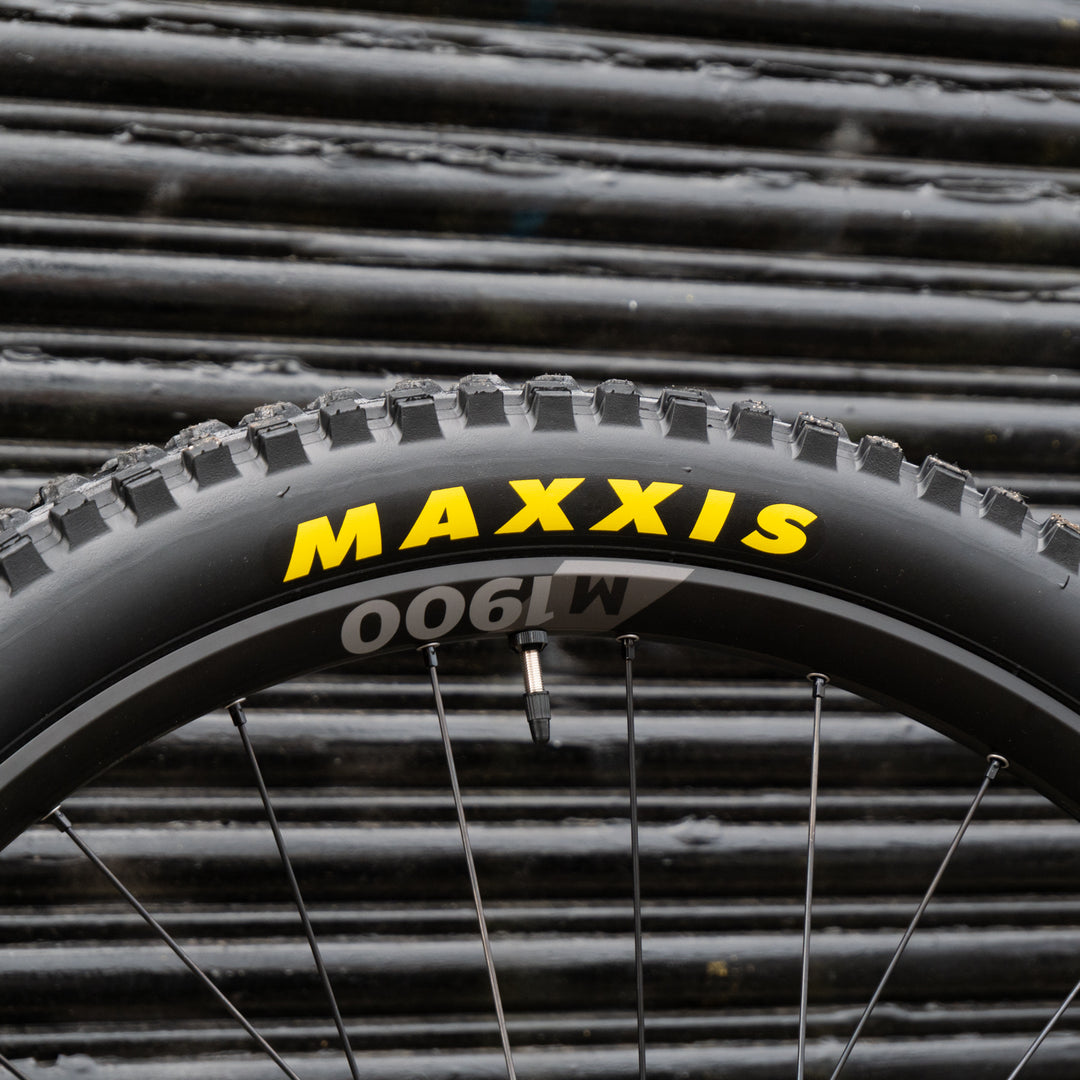 Bike Yeti SB140 C-Series | SRAM X01/GX | XL | RAW '23