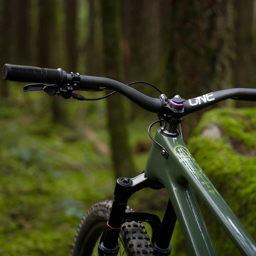 Handlebar OneUp | V2 Carbon | 35mm clamp | 35mm rise | 800mm