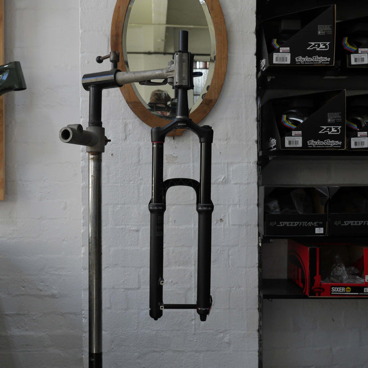 Rockshox Lyrik RC2 Fork | 27.5" | 170mm | 15x110mm - 2019 Clearance