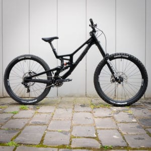 Bike Santa Cruz V10.8 CC | BOXXER ULT | X01 DH | RSV AL | BLACK MED MX 2025 | CUSTOM BUILD