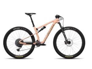 Bike Juliana | Wilder 1 C TR | S-Kit Trail Fox Float Perf vr 29 | Gloss Palisade Peach | Med ’25 SKIT_PEACH